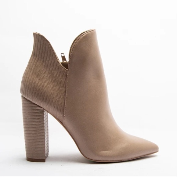 Qupid Signal Taupe Textured Chunky Heel Bootie - Picture 4 of 7